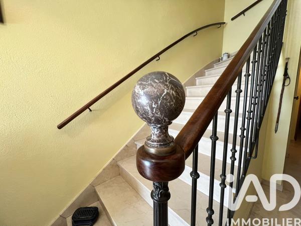 Maison à vendre 7 pièces 209 m² Carpentras