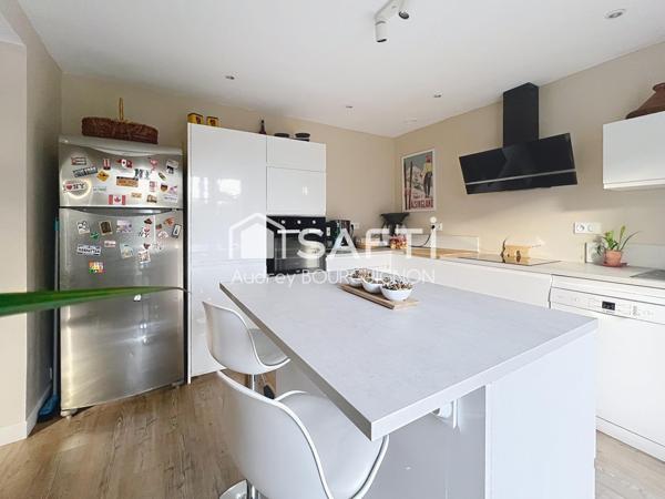 Maison atypique avec jardin en ville