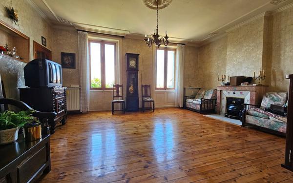 Appartement à vendre    3 pièces • 78,44 m2 Saint-Étienne