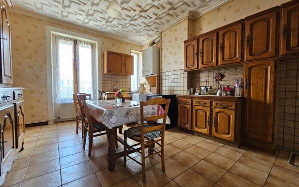 Appartement à vendre    3 pièces • 78,44 m2 Saint-Étienne