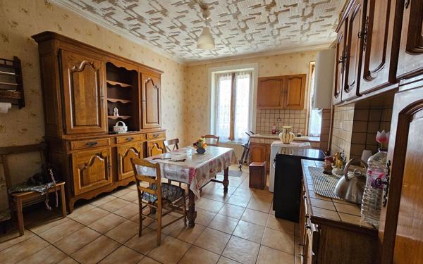 Appartement à vendre    3 pièces • 78,44 m2 Saint-Étienne