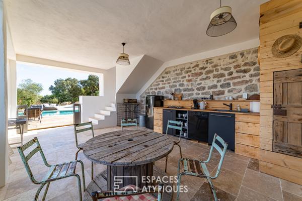 Sublime mas de charme rénové en écrin naturel