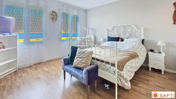 APPARTEMENT 4 CHAMBRES BALCONS PARKING
