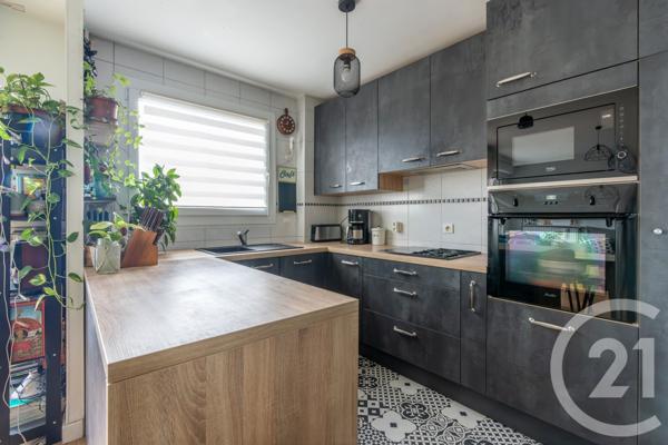 Appartement F3 à vendre  3 pièces - 64,01 m2 LA VARENNE ST HILAIRE - 94