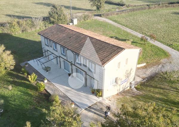Maison 11 pièces 379 m2