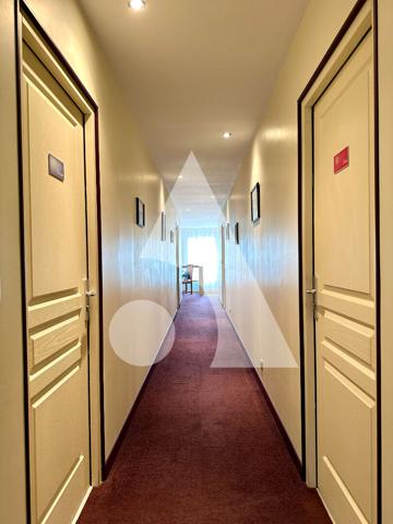 Maison 11 pièces 379 m2