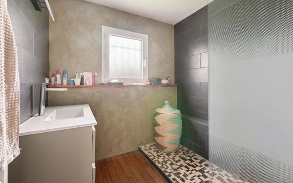 Maison à vendre    5 pièces •  Lamothe