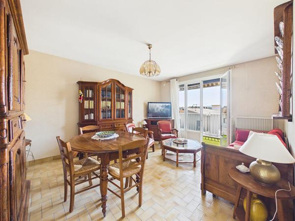 Appartement Valence T2 - 49.5 m2 avec grand balcon et place de parking privative