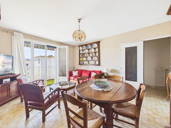 Appartement Valence T2 - 49.5 m2 avec grand balcon et place de parking privative