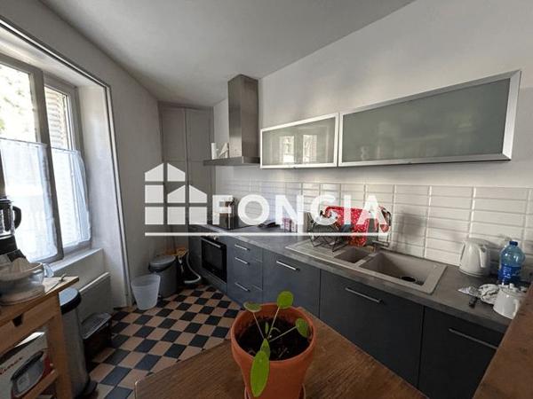 Location Appartement meublé 3 pièces 58 m² - 30 PLACE DE LA LIBERTE Poitiers 86000