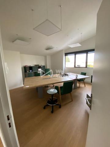 Local de bureaux et salle de réunion Pau nord 370 m2