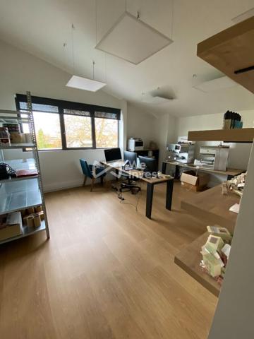 Local de bureaux et salle de réunion Pau nord 370 m2