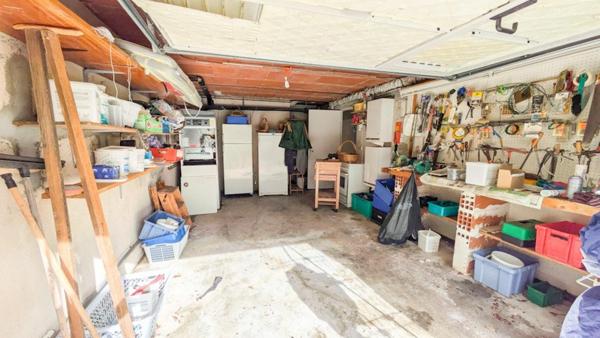 5 CHAMBRES ET PISCINE DANS UN SECTEUR PRIVILEGIE !