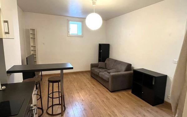 Appartement à vendre    2 pièces • 34,26 m2 Vincennes