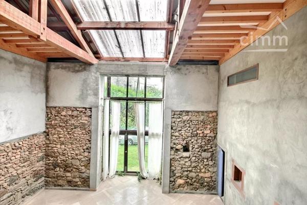 Découvrez cette maison de village au Murier, Le Bigot à Saint-Martin-d'Hères, offrant une surface habitable de 109 m².