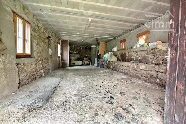 Découvrez cette maison de village au Murier, Le Bigot à Saint-Martin-d'Hères, offrant une surface habitable de 109 m².