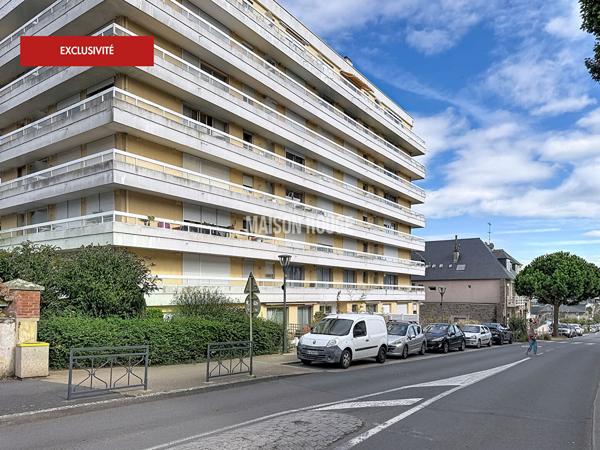 SAINT-QUAY-PORTRIEUX - Charmant T2 avec balcon, cave et stationnement au coeur du centre-ville