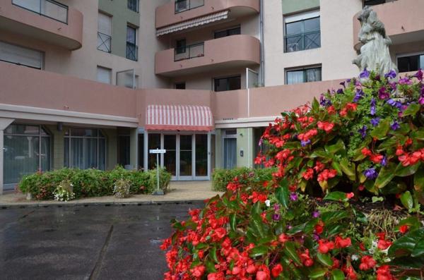 ANNECY - PLACE DE PARKING AERIENNE