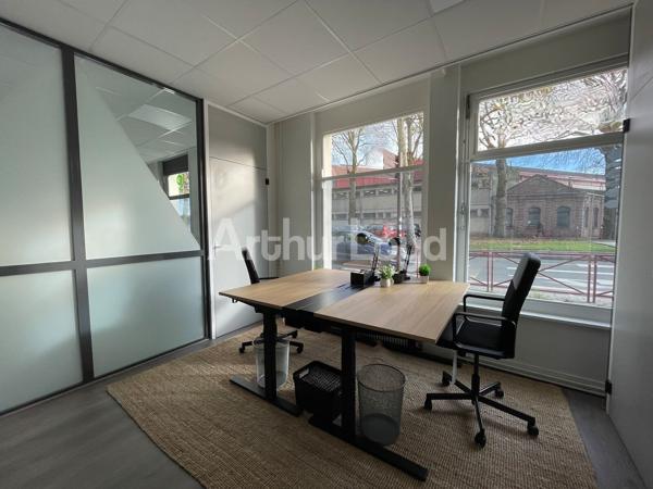 Immeuble de bureaux à vendre à Douai avec grande visibilité sur rue