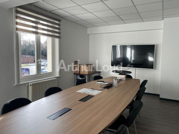 Immeuble de bureaux à vendre à Douai avec grande visibilité sur rue