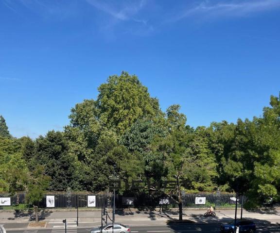 Appartement 2 pièces 77 m²