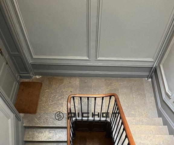 Appartement 2 pièces 77 m²