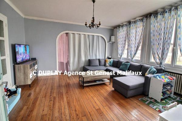 Saint Romain Lachalm 43620 Centre village maison pierre sur sous-sol complet 2 appartements possibilité d'en créer un troisième sur environ 1600m² de terrain  constructible