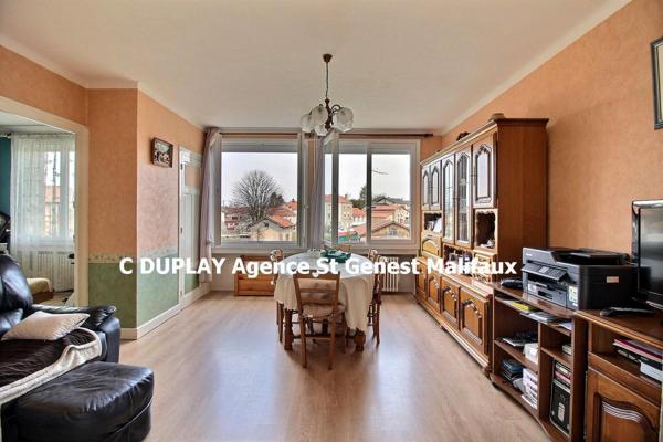 Saint Romain Lachalm 43620 Centre village maison pierre sur sous-sol complet 2 appartements possibilité d'en créer un troisième sur environ 1600m² de terrain  constructible