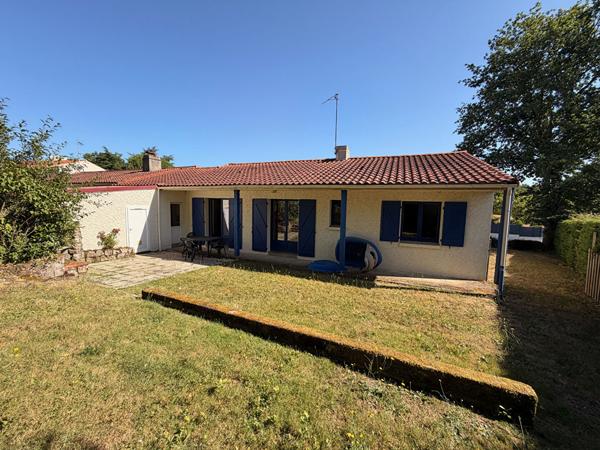 Maison Montaigu plain-pied 3 chambres