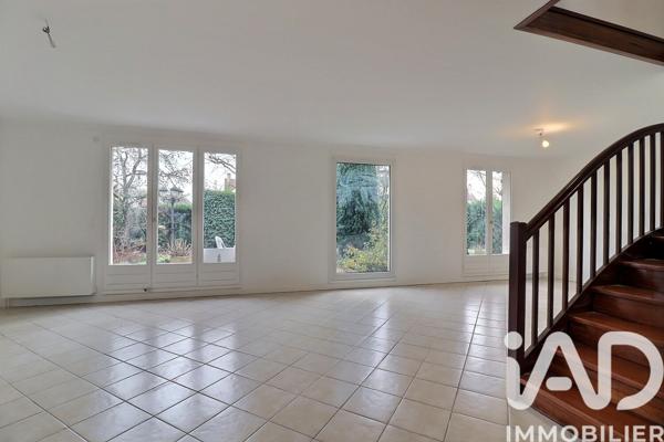 Maison à vendre 7 pièces 143 m² Ozoir-la-Ferrière