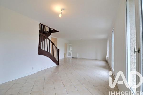 Maison à vendre 7 pièces 143 m² Ozoir-la-Ferrière