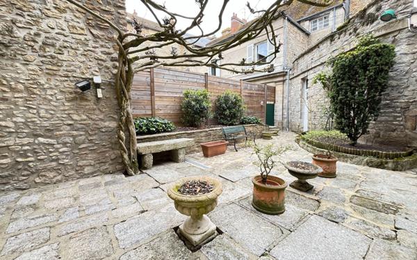 Maison à vendre    8 pièces •  Alençon