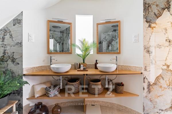 RUEIL-MALMAISON - DERNIER ETAGE - TERRASSE PLEIN SUD - 3 CHAMBRE - TRAVERSANT - CALME ABSOLU