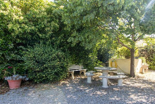 VILLA avec Piscine Grand Jardin  - MOUSSAN