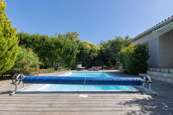 VILLA avec Piscine Grand Jardin  - MOUSSAN
