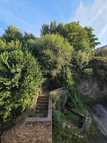 Vente                                                      Appartement
                        
                     3 pièces                      93 m2                     à Auray