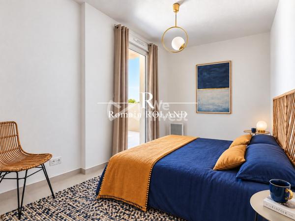 T3 neuf - 67,83 m² - Terrasse de 44 m², à 400 m de la plage