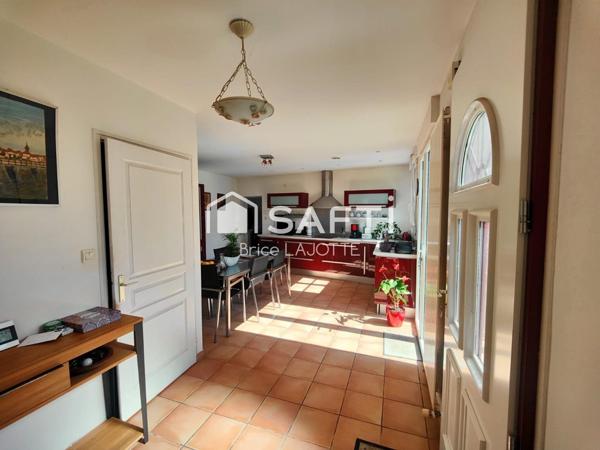 Maison de charme avec fort potentiel  145 m² plus annexe de 120 m² quartier Saint André d'Ornay