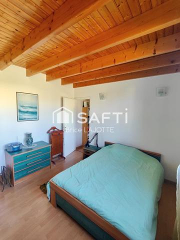 Maison de charme avec fort potentiel  145 m² plus annexe de 120 m² quartier Saint André d'Ornay