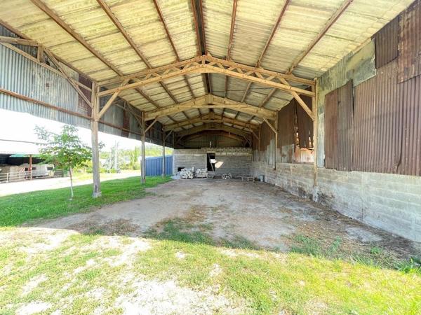 Grange 450 m² à Soulaines-sur-Aubance 49610