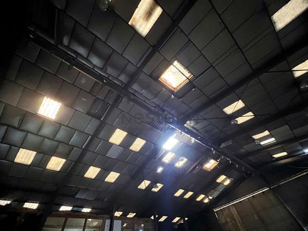 Local d'activité à vendre à Bessines sur Gartempe - 700 m² à rénover