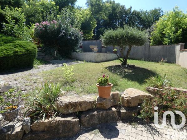 Mas 17 pièces de 441 m² à Bollène (84500)