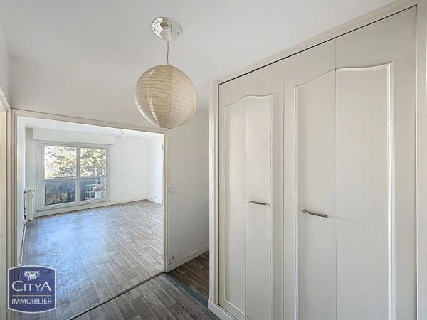 Appartement à vendre 4 pièces 77m² Chartres (28000)