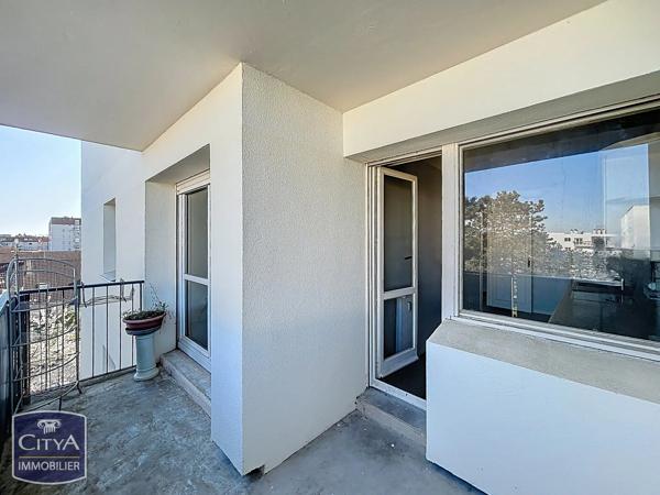 Appartement à vendre 4 pièces 77m² Chartres (28000)