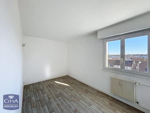 Appartement à vendre 4 pièces 77m² Chartres (28000)