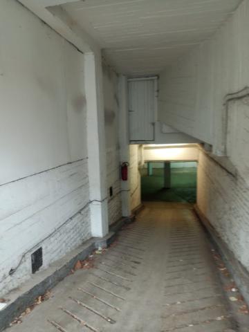 Lille (59800) Parking privé indépendant - 8 emplacements - 200m²