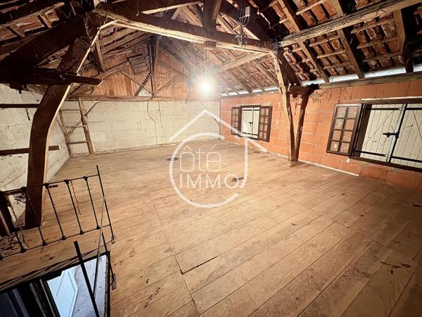 LA FORCE : Ancienne ferme 6 pièces de 153m² avec séchoir à tabac