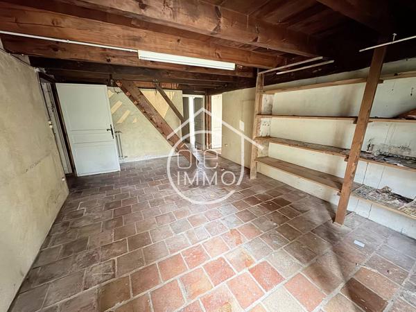 LA FORCE : Ancienne ferme 6 pièces de 153m² avec séchoir à tabac