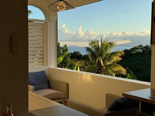 GOSIER - LES SALINES -T2 meublé vue mer avec piscine privative