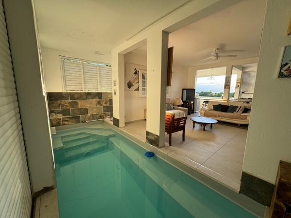 GOSIER - LES SALINES -T2 meublé vue mer avec piscine privative